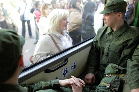 Помощник военкома в Красноярском крае задержан при получении взятки 
