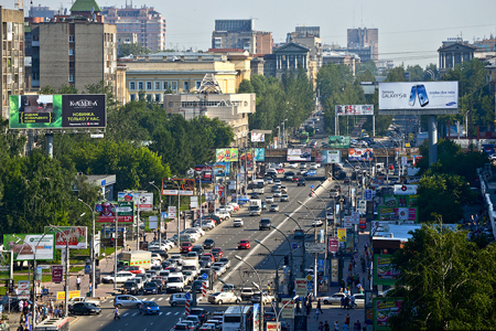 Новосибирская мэрия обещает увеличить пропускную способность Красного проспекта сокращением парковок