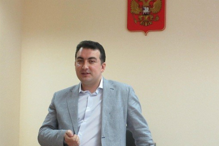 Бывший первый вице-мэр Бердска Мухамедов задержан по подозрению в мошенничестве