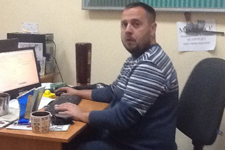 Новокузнецкий журналист Бардокин продолжит «давить врагов» даже после поджога его квартиры 