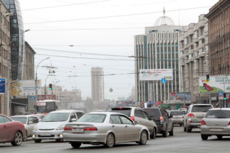 Новосибирское правительство установило размер фиксированной платы за эвакуацию машин