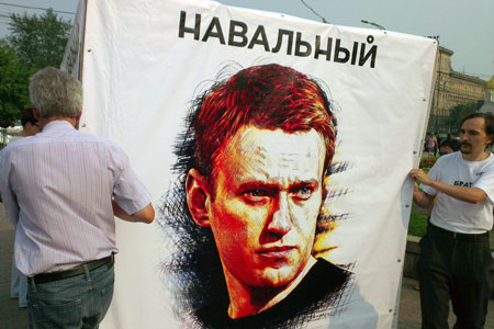 «Куб Навального» три часа простоял в центре Новосибирска (фото)
