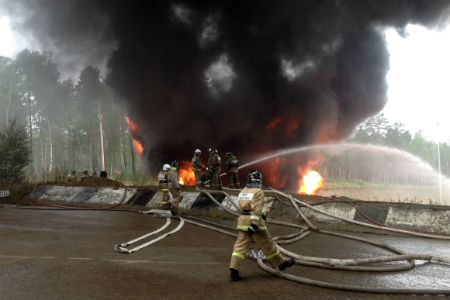 Пожар на нефтехранилище в Иркутской области локализован 