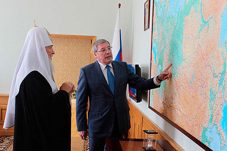 Департамент по вопросам «духовных скреп» появился в полпредстве после встречи Толоконского с Патриархом
