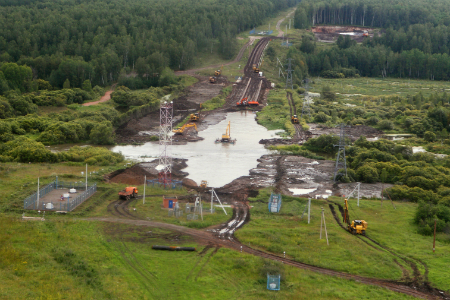 В Красноярском крае завершена реконструкция нефтепровода через реку Рыбная