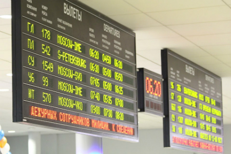 Россияне редко покупают авиабилеты онлайн из-за незнания языков и недоверия к картам — исследование