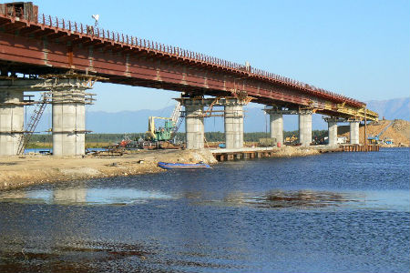 «Сибмост» завершает строительство моста через реку Баргузин в Бурятии 