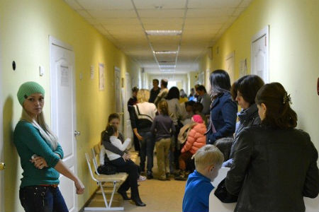 Укомплектованность педиатрами Бердской ЦГБ составит 96% — минздрав 