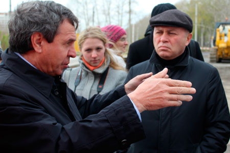 Власти Новосибирска собираются открыть развязку на улице Петухова осенью 2014 года