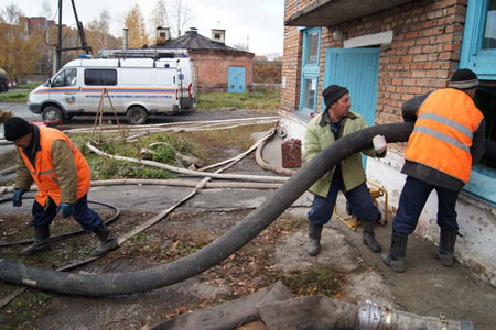 Причиной аварии в Бердске назвали изношенность канализационных труб