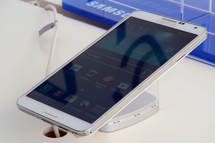 Samsung GALAXY Note 3: дисплей Full-HD и «долгая» батарея (видеотест)