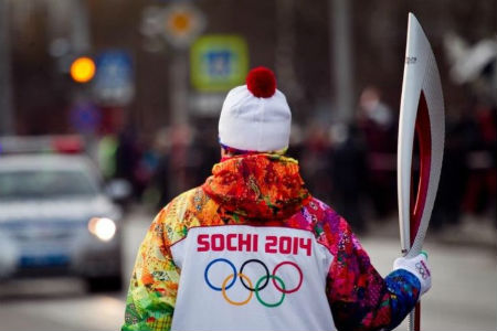 Омский губернатор предлагает сделать выходным день прибытия эстафеты Олимпийского огня