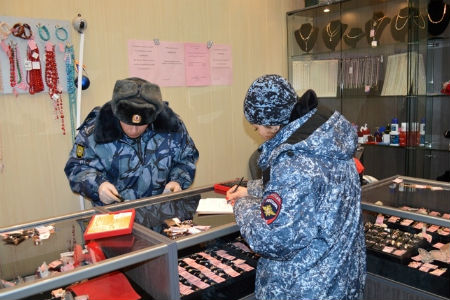 Иркутская полиция прогнозирует рост числа нападений на ювелирные салоны
