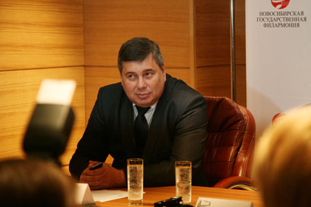 Минкультуры Новосибирской области увольняет директора филармонии Александра Назимко
