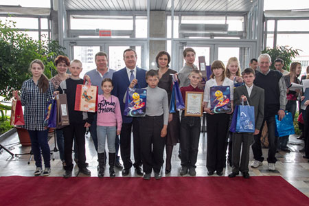 Заксобрание Новосибирской области до 14 февраля принимает кандидатов на пост детского омбудсмена