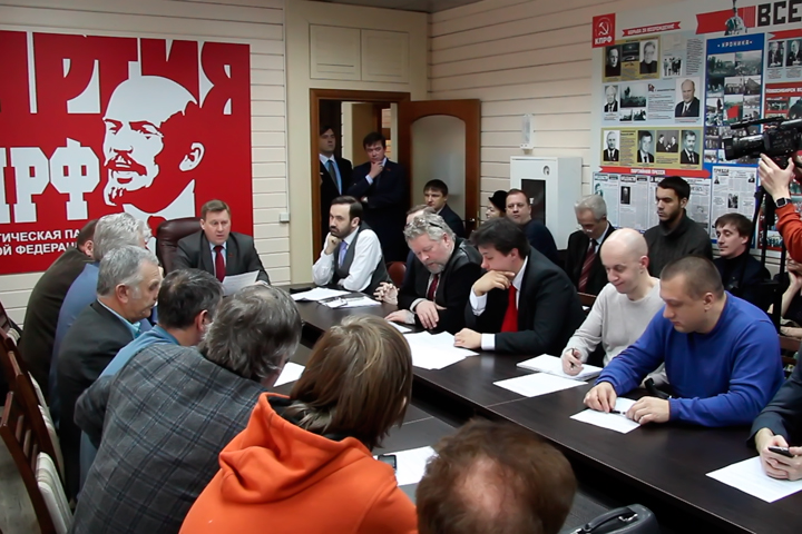 Новосибирские оппозиционеры договорились о борьбе с «Единой Россией» (видео)