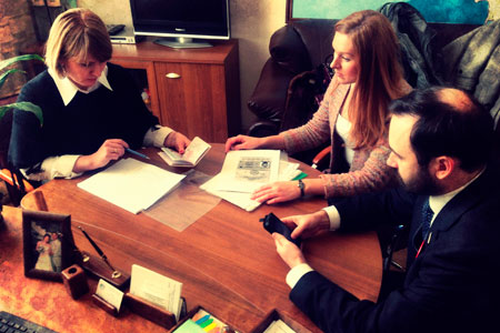 Илья Пономарев сдал в избирком документы для регистрации кандидатом в мэры Новосибирска