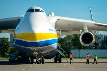Аэропорту «Толмачёво» разрешили принимать и обслуживать самый большой в мире самолёт «Мрiя»