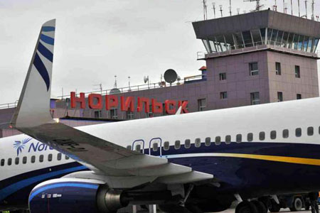 Аэропорт Норильска не работает из-за метели, задержаны девять рейсов