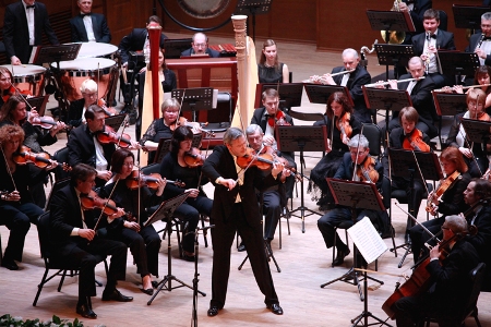 Закрытие Транссибирского Арт-фестиваля: концерт №1 для Репина с оркестром (фото и видео)