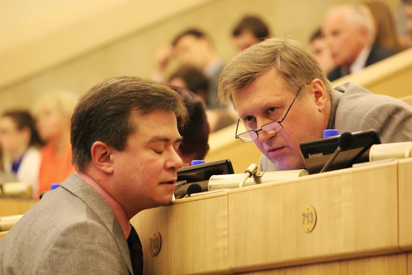 Локоть предупредил Зюганова, что не собирается выдвигаться в губернаторы Новосибирской области