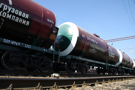 ПГК увеличила объемы погрузки в цистернах на Западно-Сибирской железной дороге