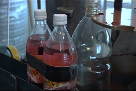 Красноярские полицейские изъяли более 2 тонн напитков с ацетоном 