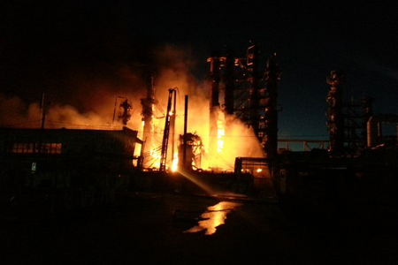 Пятеро погибли, семеро пострадали в пожаре на Ачинском НПЗ