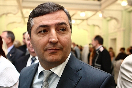 СК РФ направил в суд ходатайство об аресте омского вице-губернатора Гамбурга 