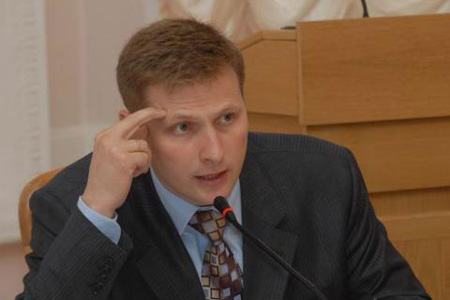 Эстония согласилась экстрадировать омского экс-депутата Дмитриева