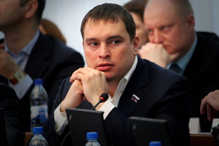 Новосибирский депутат потребовал уголовной ответственности за разрешение вырубки в питомнике