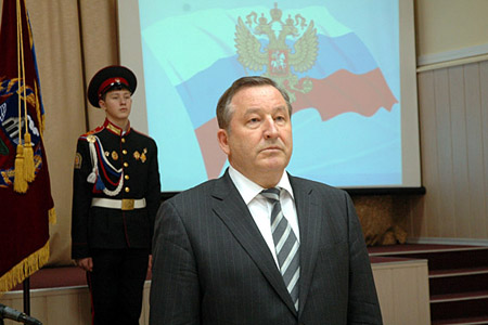Путин принял отставку губернатора Карлина и сделал его врио до выборов