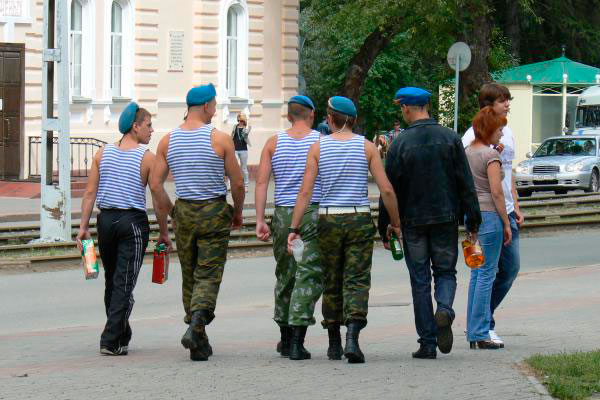 Бывшие десантники в Томске избили в День ВДВ студента из Кот-д'Ивуара
