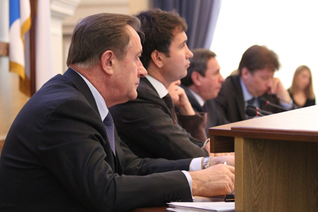 Новосибирские депутаты возразили планам региональной власти отнять часть НДФЛ