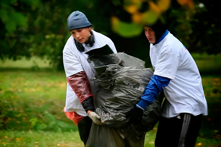 Одиннадцать тонн мусора собрали с набережной Новосибирского водохранилища на акции «оБЕРЕГАй»