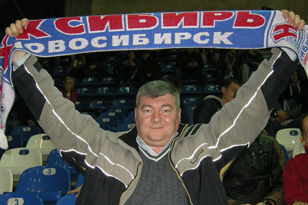 Директора комбината питания Игоря Балахнина избили в Новосибирске 