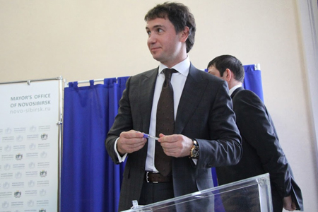 Конференция «ЕР» утвердила Асанцева кандидатом в спикеры горсовета Новосибирска