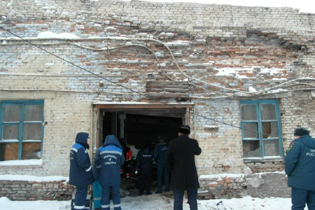 Один человек погиб при обрушении перекрытия на красноярском складе