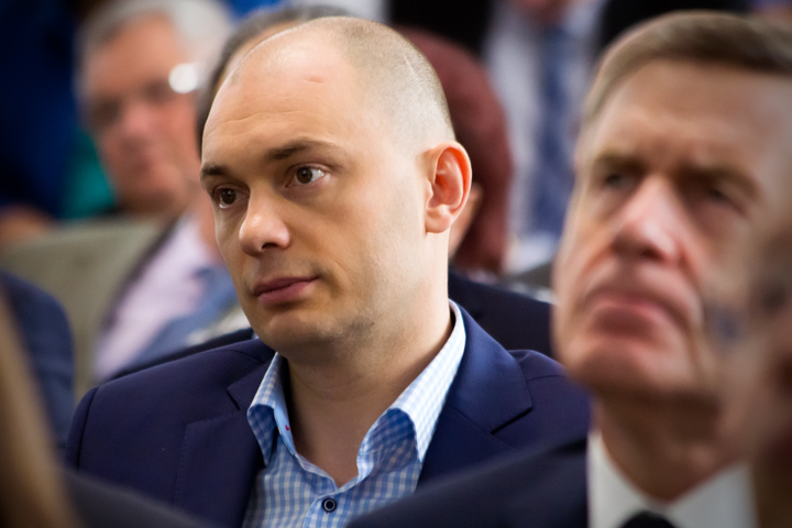 Новосибирские власти ликвидируют АПМК и снизят расходы на информполитику