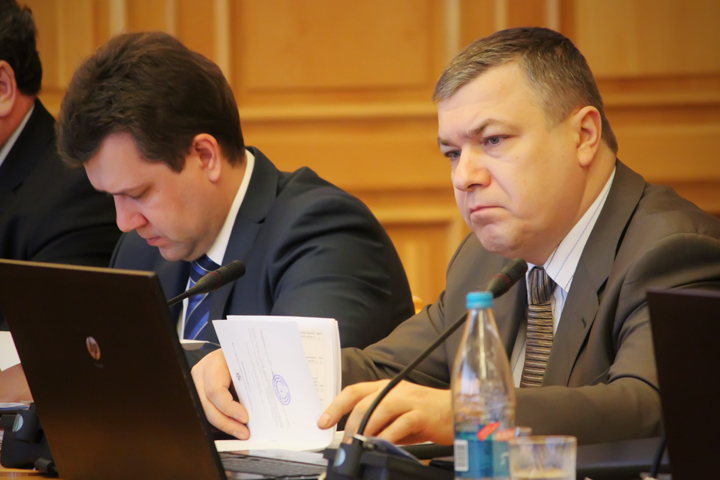Депутаты приняли дефицитный бюджет Новосибирска на 2015 год