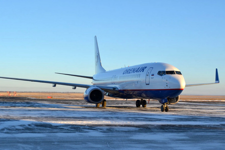 Boeing «Оренбургских авиалиний» совершил аварийную посадку в Новосибирске 