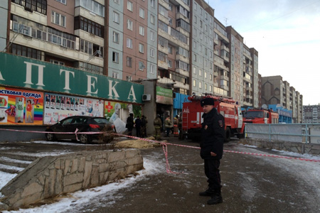 Тела четырех девушек обнаружены после пожара в массажном салоне в Красноярске 