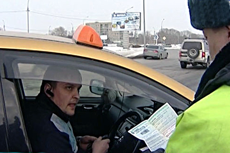 Около 200 новосибирских таксистов выйдут на митинг против снижения тарифов