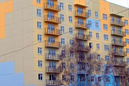 Пьяный житель Кузбасса выжил после падения с девятого этажа