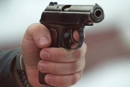 Криминальная разборка в Иркутске закончилась стрельбой: один погиб
