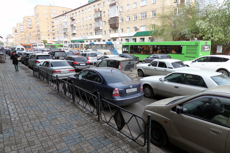 Толоконский снова раскритиковал проект платных парковок в Красноярске