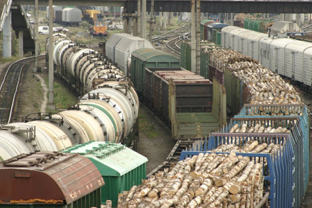 ПГК в два раза увеличила объем перевозок лесных грузов из Томской области