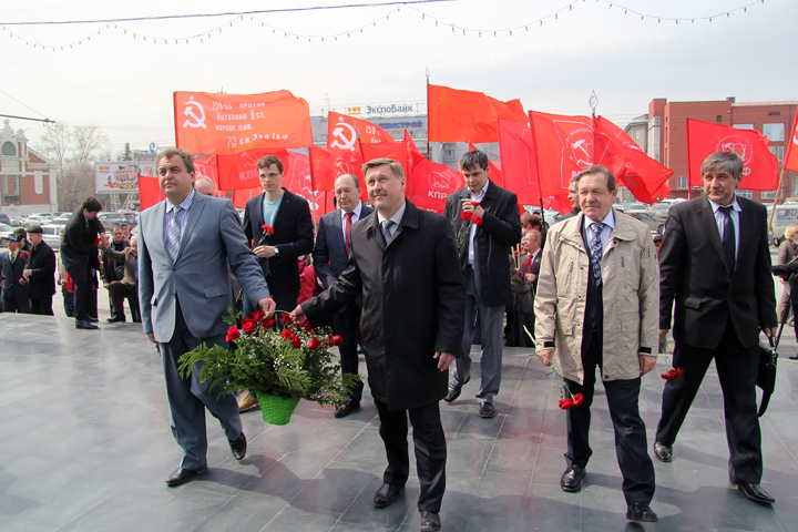 Новосибирские коммунисты представили Ленину кадровый резерв