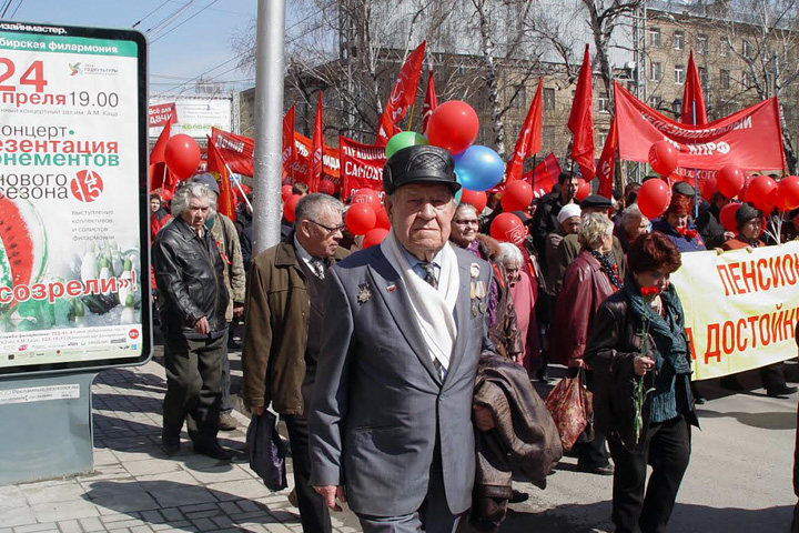 Новосибирские единороссы и коммунисты сойдутся на площади Ленина 1 мая