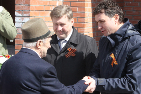 Дмитрий Асанцев: «Необходимо обеспечить всех нуждающихся в жилье ветеранов ВОВ»